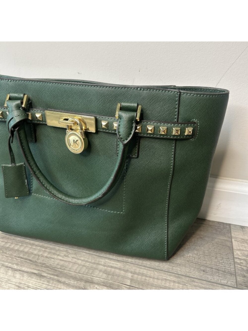 Michael Kors Green Hamilton Gold Studded Saffiano Leather Tote Purse Bag Preppy - Picture 4 of 16